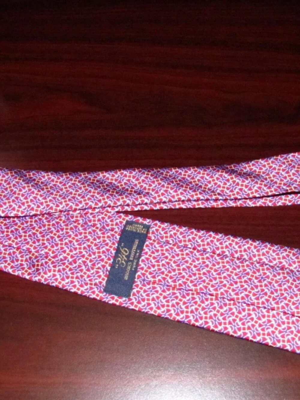 BROOKS BROTHERS 346 Men's Silk Tie Red Made in U.S.A. Navy Yellow Blue